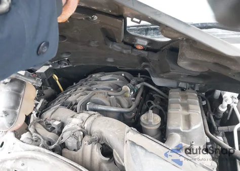 2017 Jeep Grand Cherokee Laredo 4X4 z USA, uszkodzony, nr VIN 1C4RJFAG6HC843553